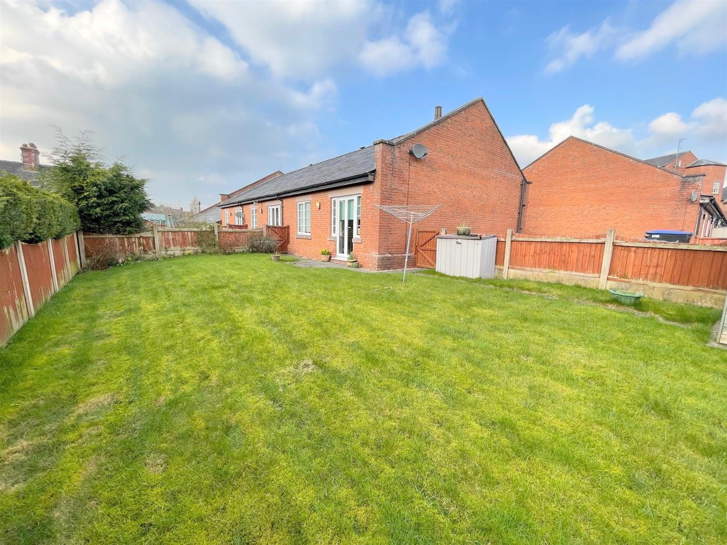 Wellington Court, Leek Bury & Hilton